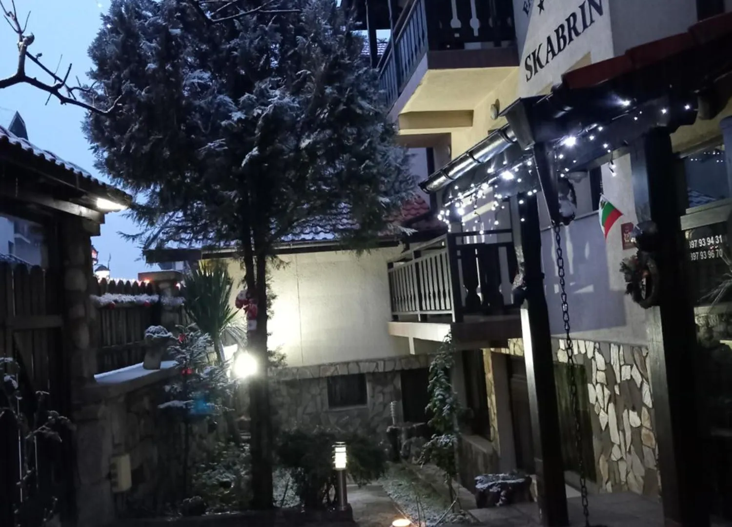 Guest House Skabrin 반스코